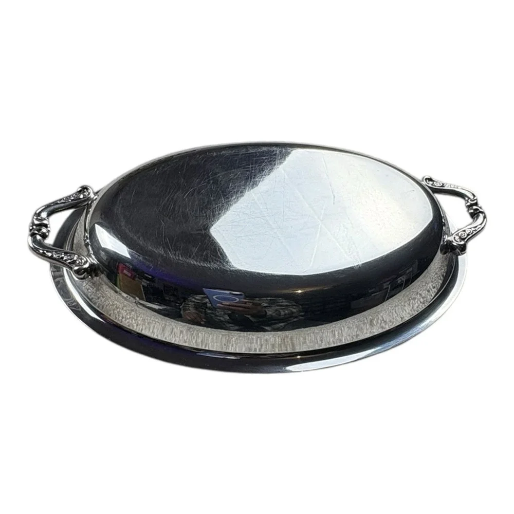 Vintage‎ Oval Silverplate Covered Serving Dish w Handles Silver Tone
